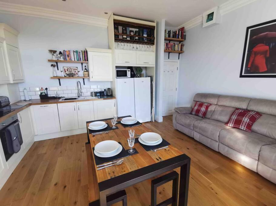 Number 7 Torquay Stunning Sea Views Διαμέρισμα Εξωτερικό φωτογραφία